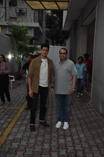 Sidharth Malhotra poses with Ramesh Taurani spotted at Khar