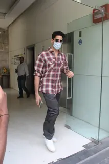 Sidharth Malhotra spotted at Santacruz 