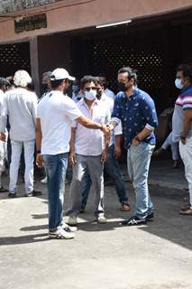 Nawazuddin Siddiqui spotted at Sudhir Mishra's house to pay their last respect to his mother soul