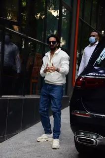 Ayushmann Khurrana spotted at Santacruz