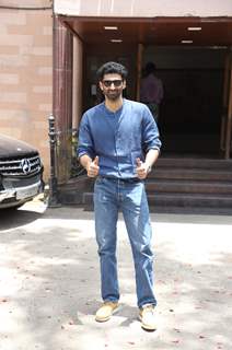 Aditya Roy Kapur spotted at Empire Studio in Mumbai