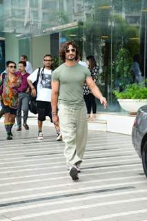 Vidyut Jammwal spotted promoting their upcoming film Khuda Haafiz Chapter II: Agni Pariksha 