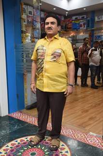 Dilip Joshi spotted set of Taarak Mehta Ka Ooltah Chashmah 