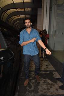 Kartik Aaryan spotted at Ashoush Gowariker office at Khar 