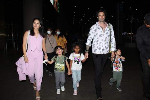 Sunny Leone, Daniel Weber snapped with kids at the Mumbai airport