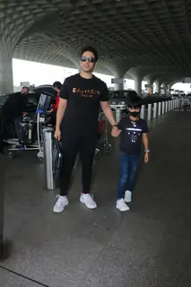 Tusshar Kapoor spotted at Mumbai airport