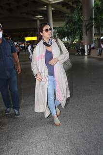 Tabu spotted at the Mumbai airport