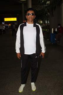 Anand Pandit spotted at the Mumbai airport