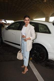 Tejasswi Prakash spotted at the Mumbai airport