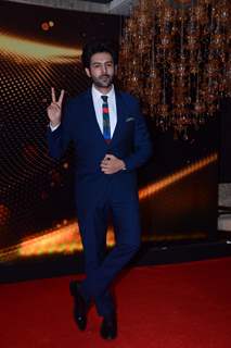 Kartik Aaryan grace the Red carpet at the India Most Stylish Awards 2022 