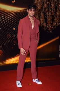 Sidharth Malhotra grace the Red carpet at the India Most Stylish Awards 2022 