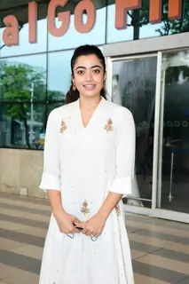 Rashmika Mandanna spotted at the Mumbai airport