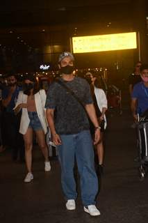 Sunny Kaushal spotted at the Mumbai airport 