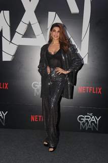 jacqueline fernandez attend the premiere of The Gray Man