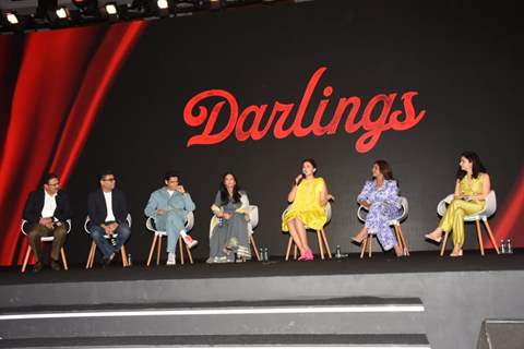 Alia Bhatt, Vijay Varma snapped at Darlings trailer launch