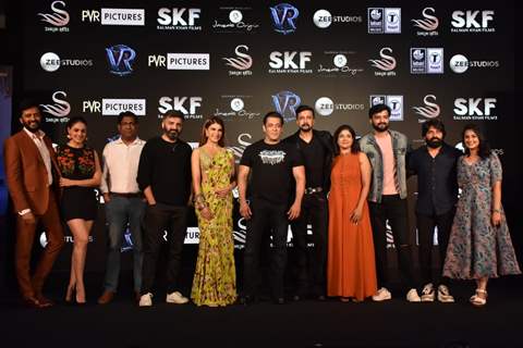 Salman Khan, Kiccha Sudeep, Jacqueline Fernandez, Riteish Deshmukh, Genelia D’Souza, Anup Bhandari, Priya Sudeep, Nirup Bhandari, Neetha Ashok attends the press conference of the film Vikrant Rona