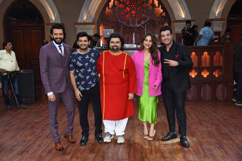 Riteish Deshmukh, Sajid, Kusha Kapila, Varun Sharma, Paritosh Tripathi, Kavin Dave attend the wrap up party of Amazon Mini TV’s show Case Toh Banta Hai