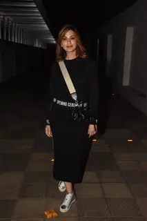 Sonali Bendre clicked at Huma Qureshi birthday bash in Bandra