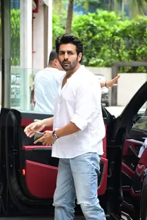 Kartik Aaryan spotted at T-Series office in Andheri