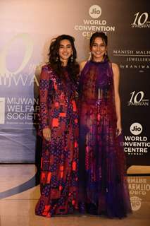 Shibani Dandekar, Anusha Dandekar grace the red carpet of Manish Malhotra’s Mijwan Couture show