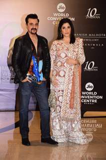 Sanjay Kapoor, Maheep Kapoor grace the red carpet of Manish Malhotra’s Mijwan Couture show