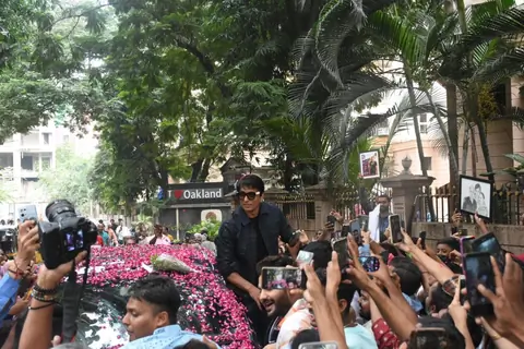 Sonu Sood celebrates his birthday 