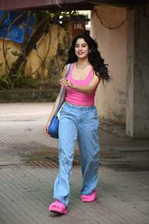 Janhvi Kapoor spotted in Bandra 