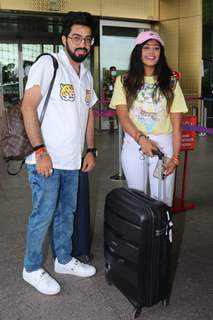 Sachet Tandon, Parampara Tandon snapped at the Mumbai airport 