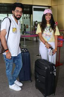 Sachet Tandon, Parampara Tandon snapped at the Mumbai airport 