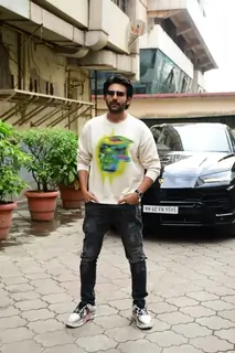 Kartik Aaryan spotted in Andheri 