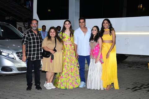 Akshay Kumar, Sadia Khateeb, Deepika Khanna, Sahejmeen Kaur, Smrithi Srikanth And Aanand L. Rai spotted at the Kalina airport