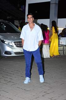 Akshay Kumar spotted at the Kalina airport 