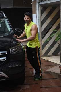 Varun Dhawan spotted in the city 