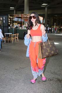 Zara Khan spotted at the Mumbai airport 