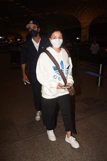 Alia Bhatt spotted at the Mumbai airport 