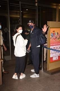 Alia Bhatt and Ranbir Kapoor spotted at the Mumbai airport