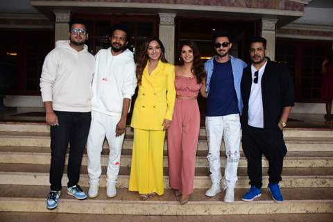 Aayush Sharma, Shakti Mohan, Neeti Mohan Nakash Azizul, Abhishek, Amol spotted promoting Chumma Chumma song at Radio City in Bandra