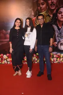 snapped at the screening of Raksha Bandhan in the city 
