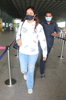 Tabu spotted at the Mumbai airport