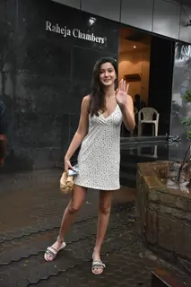 Shanaya Kapoor spotted in the city 