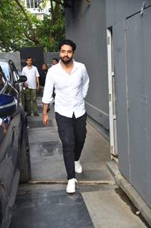 Jackky Bhagnani spotted in Juhu 
