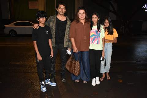 Farah Khan spotted with Shirish Kunder and their kids at Ankina in Bandra