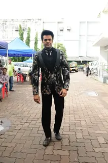 Maniesh paul spotted on the set of Jhalak Dikhhla Jaa 10