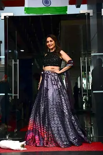 Madhuri Dixit spotted on the set of Jhalak Dikhhla Jaa 10