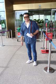 Govinda snapped at the Mumbai airport 