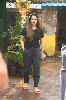 Anita Hassanandani spotted in Bandra
