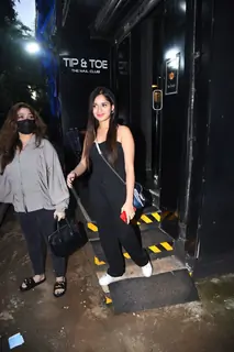 Jannat Zubair Rahmani spotted wit her mother in Juhu