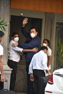Randhir Kapoor spotted outside his house in Bandra