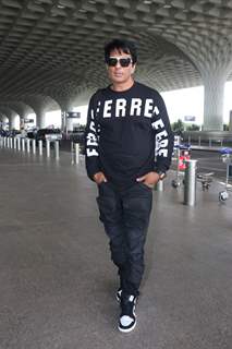 Sonu Sood spotted at the Mumbai airport