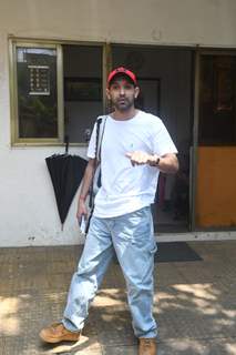 Vikrant Massey spotted in Bandra